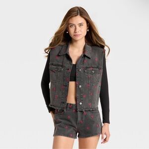 Full Set Women’s Denim Oversized Trucker Vest. And Shorts .  Black Wash.  S